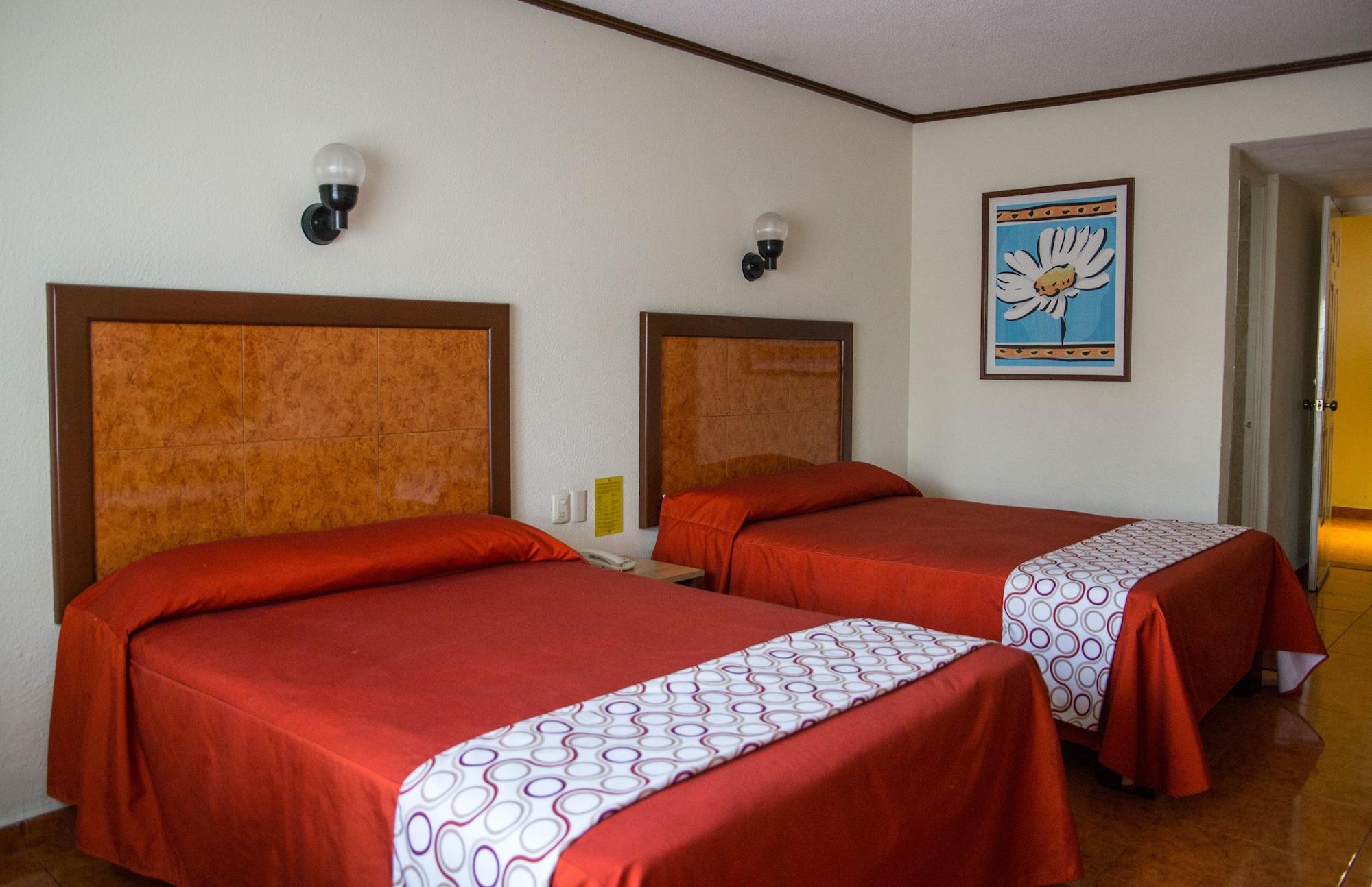 Hotel & Suites Villa Del Sol Morelia Exterior photo