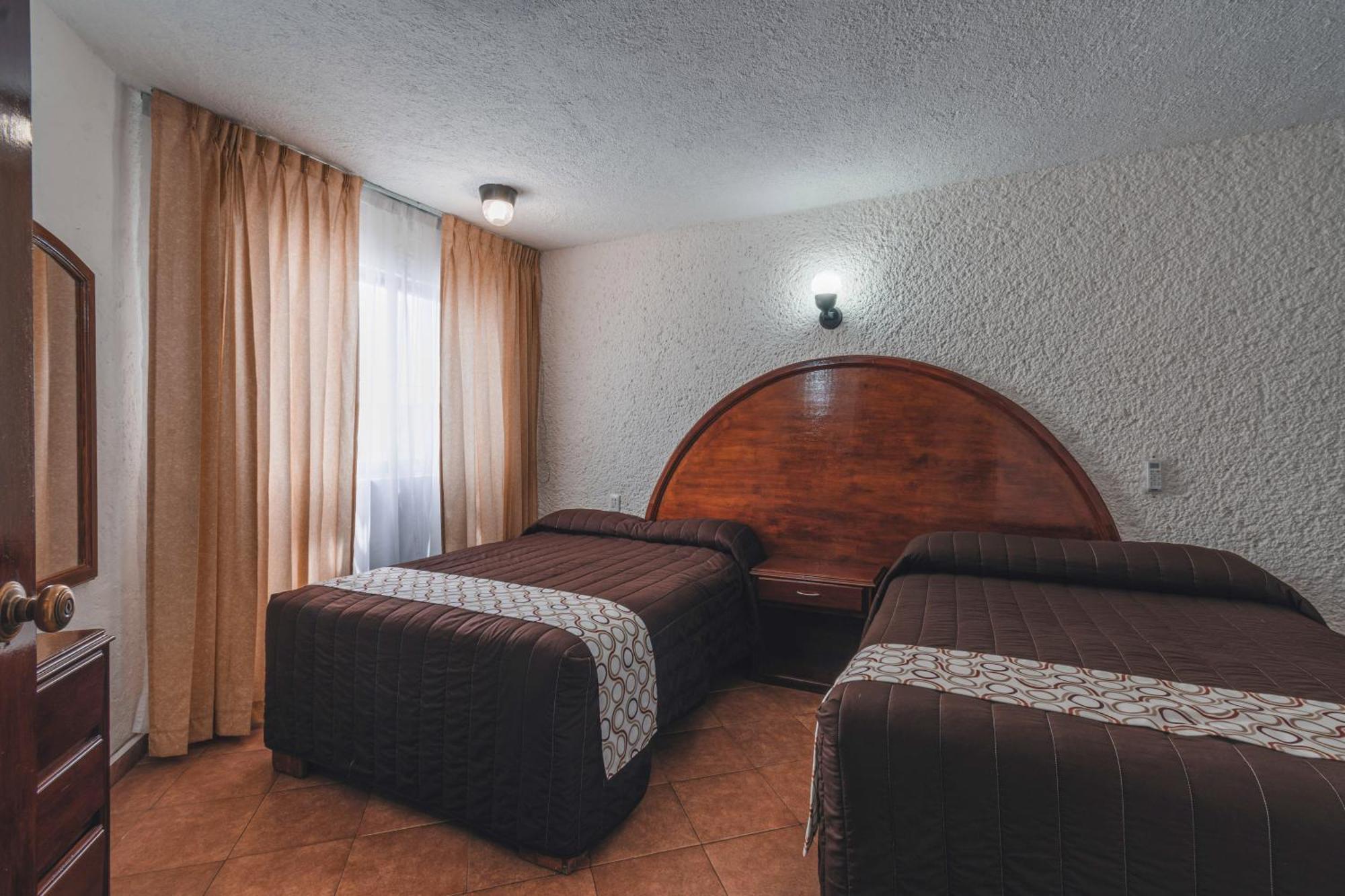 Hotel & Suites Villa Del Sol Morelia Exterior photo
