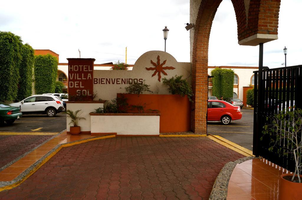 Hotel & Suites Villa Del Sol Morelia Exterior photo
